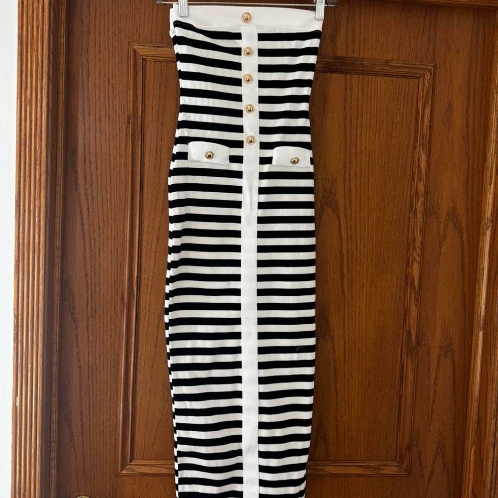 Fashion Nova Black and White Striped Midi Dress - Picture 4 of 4